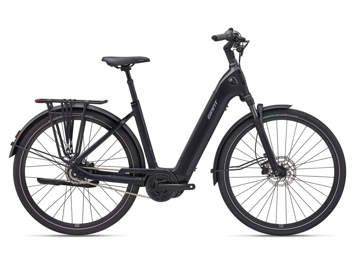 Giant NewTour E+ 2 LST 2027 — Cold Night